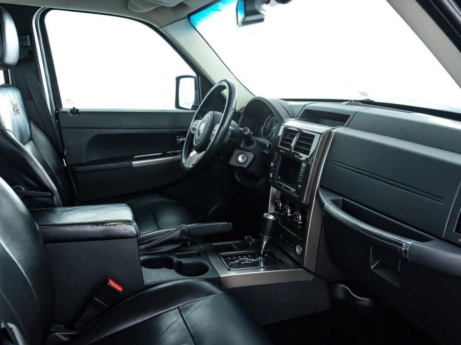 Jeep Cherokee 3.7 АКПП, 2011, 148 000 км фото 8