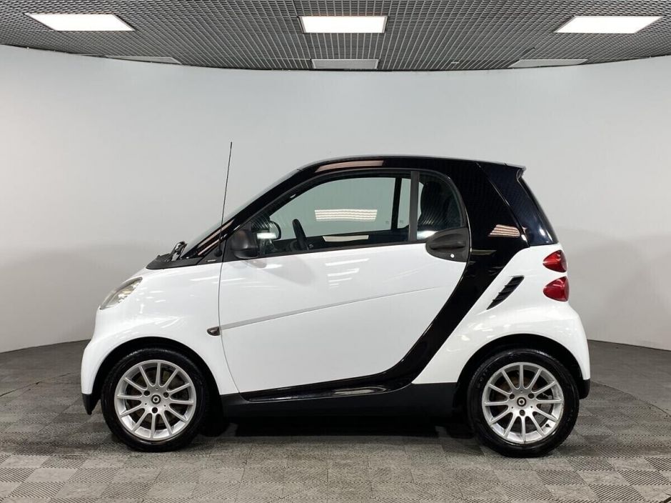Smart Fortwo 1.0 РКПП, 2009, 178 000 км фото 8