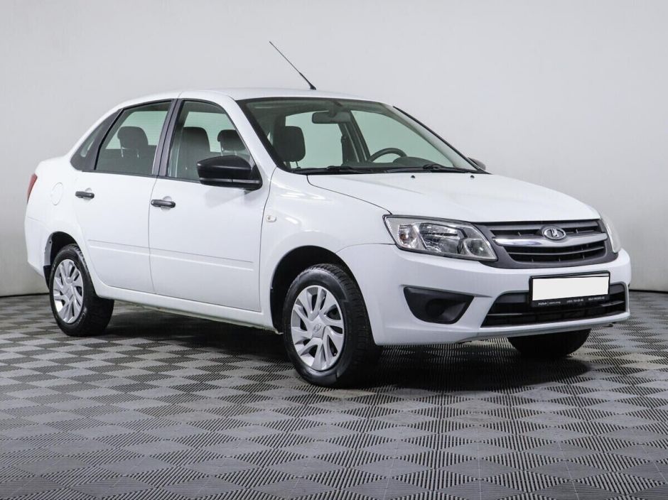 LADA (ВАЗ) Granta 1.6 МКПП, 2018, 64 000 км фото 3
