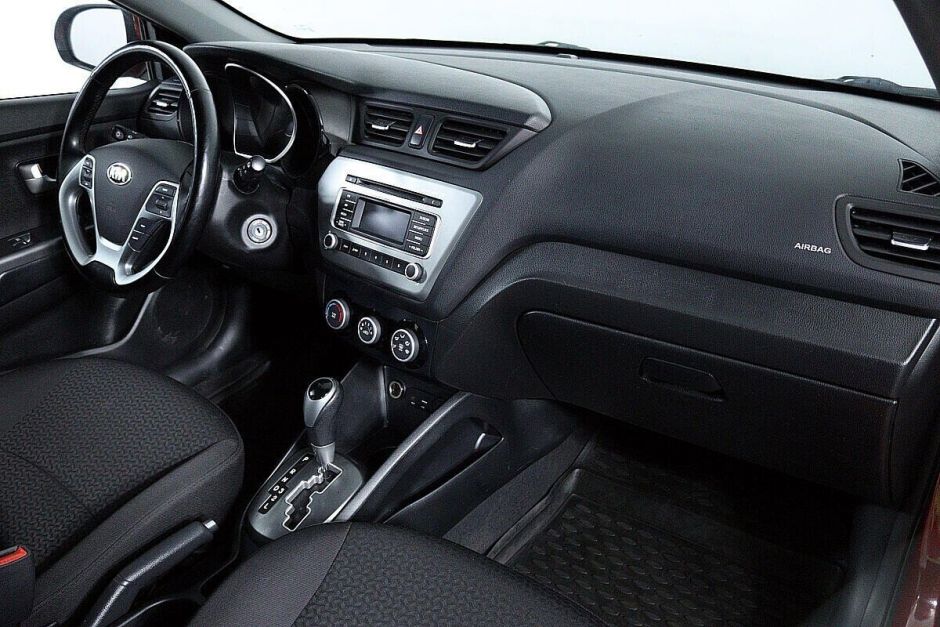 Kia Rio 1.4 АКПП, 2017, 72 000 км фото 10