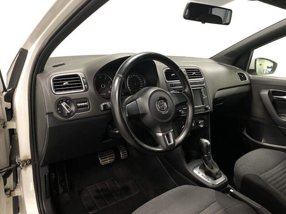 Volkswagen Polo 1.4 РКПП, 2012, 142 000 км фото 9