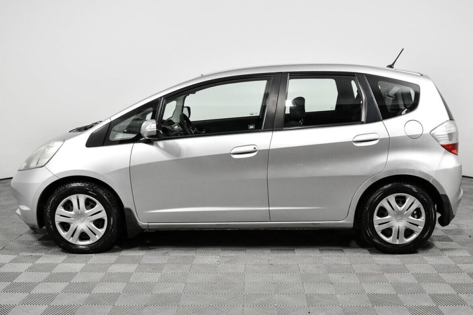 Honda Jazz 1.3 РКПП, 2009, 177 000 км фото 8