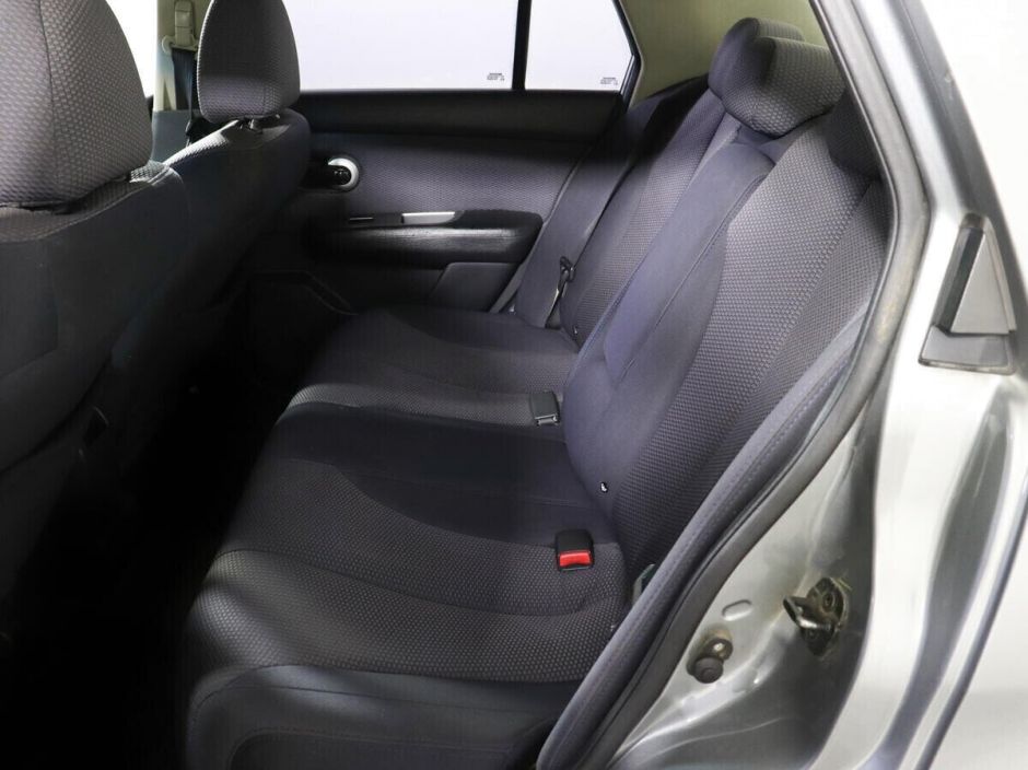 Nissan Tiida 1.6 МКПП, 2007, 195 000 км фото 10