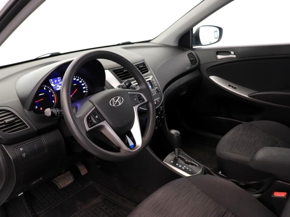 Hyundai Solaris 1.4 АКПП, 2016, 83 000 км фото 14