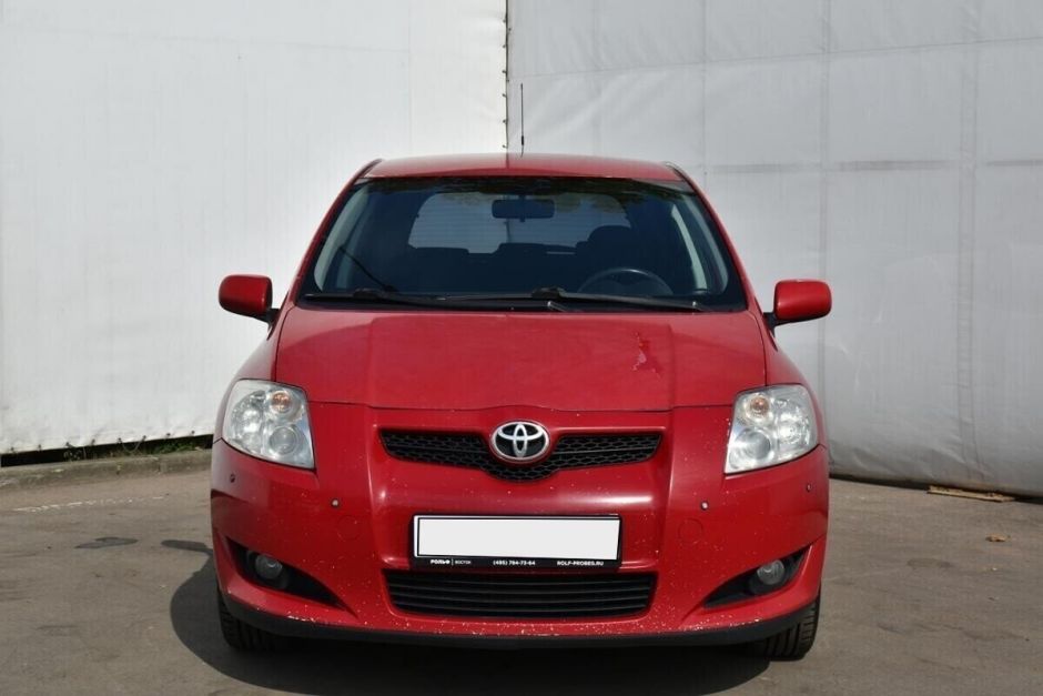 Toyota Auris 1.6 РКПП, 2008, 189 000 км фото 2