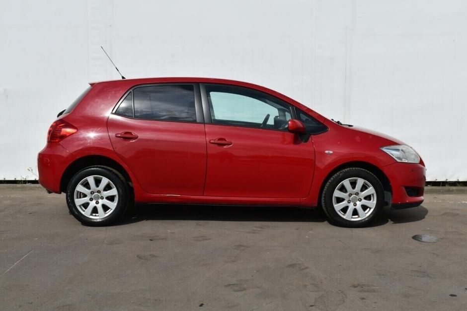 Toyota Auris 1.6 РКПП, 2008, 189 000 км фото 4