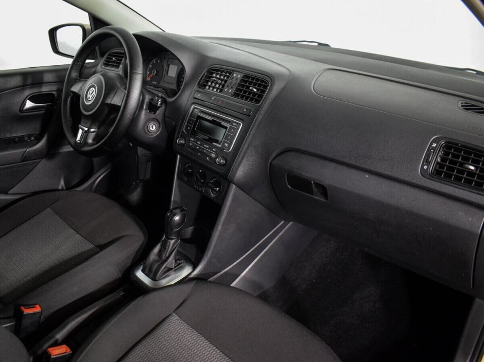 Volkswagen Polo 1.6 АКПП, 2014, 116 000 км фото 9