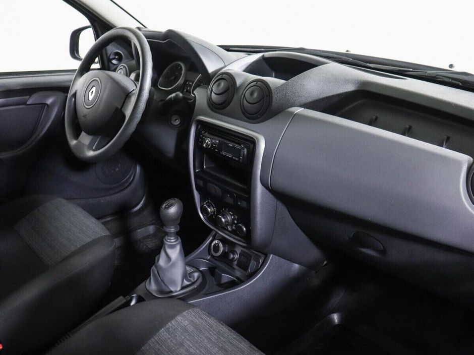 Renault Duster 1.6 МКПП, 2014, 112 000 км фото 9