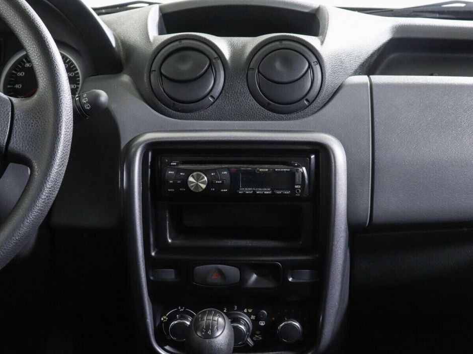 Renault Duster 1.6 МКПП, 2014, 112 000 км фото 13