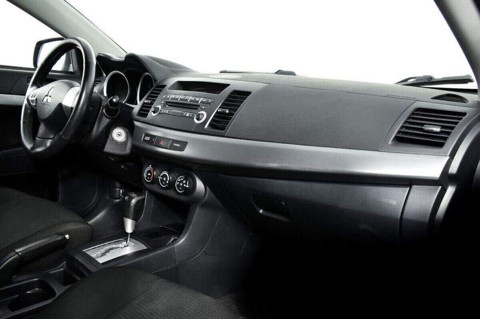 Mitsubishi Lancer 1.5 АКПП, 2011, 147 000 км фото 9