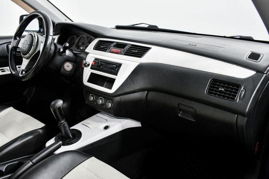 Mitsubishi Lancer 2.0 МКПП, 2006, 214 000 км фото 9