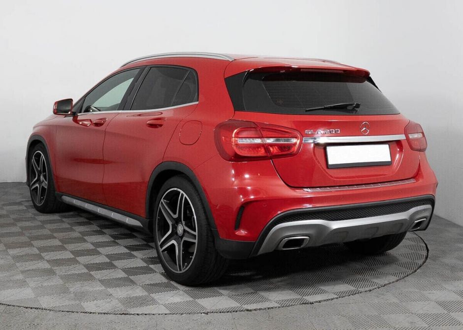 Mercedes-Benz GLA 1.6 РКПП, 2015, 97 000 км фото 4