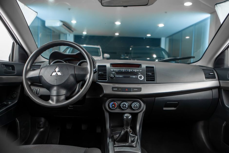 Mitsubishi Lancer МКПП, 2008, 140 336 км фото 9