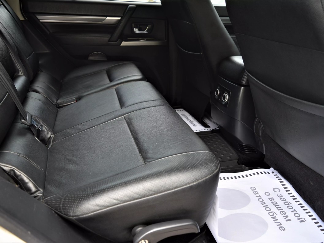 Mitsubishi Pajero Instyle S82 3.2 АКПП, 2014, 82 665 км фото 12