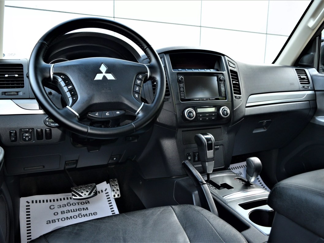 Mitsubishi Pajero Instyle S82 3.2 АКПП, 2014, 82 665 км фото 18