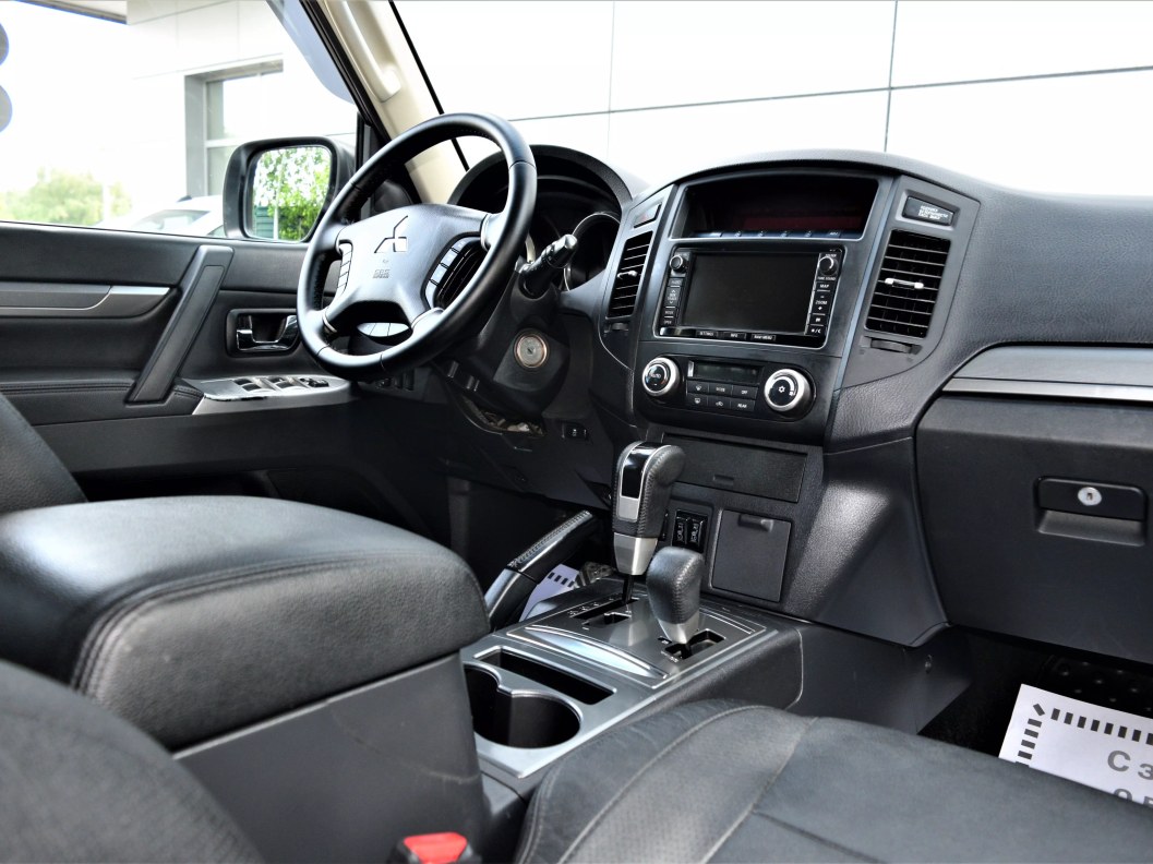 Mitsubishi Pajero Instyle S82 3.2 АКПП, 2014, 82 665 км фото 19