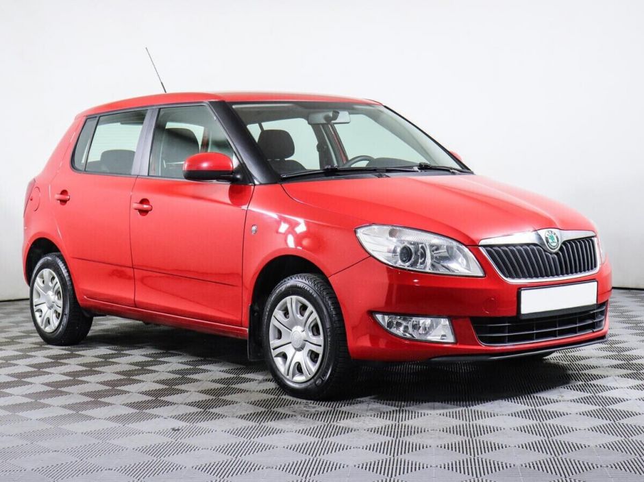 Skoda Fabia 1.6 АКПП, 2012, 140 000 км фото 2
