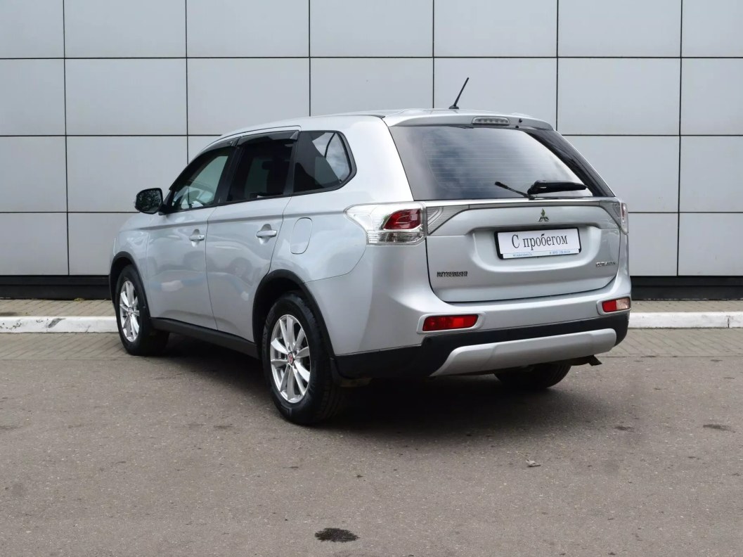 Mitsubishi Outlander Intense S80 2.0 CVT, 2014, 77 543 км фото 8
