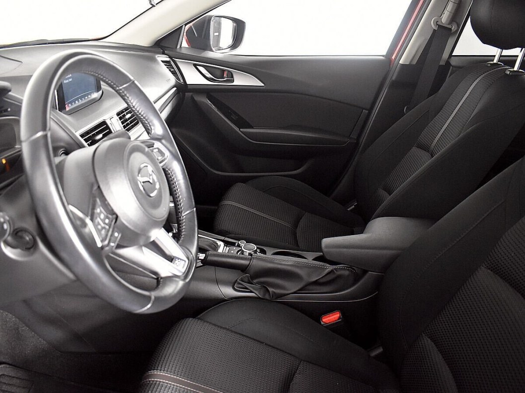 Mazda 3 1.5 АКПП, 2018, 67 100 км фото 3
