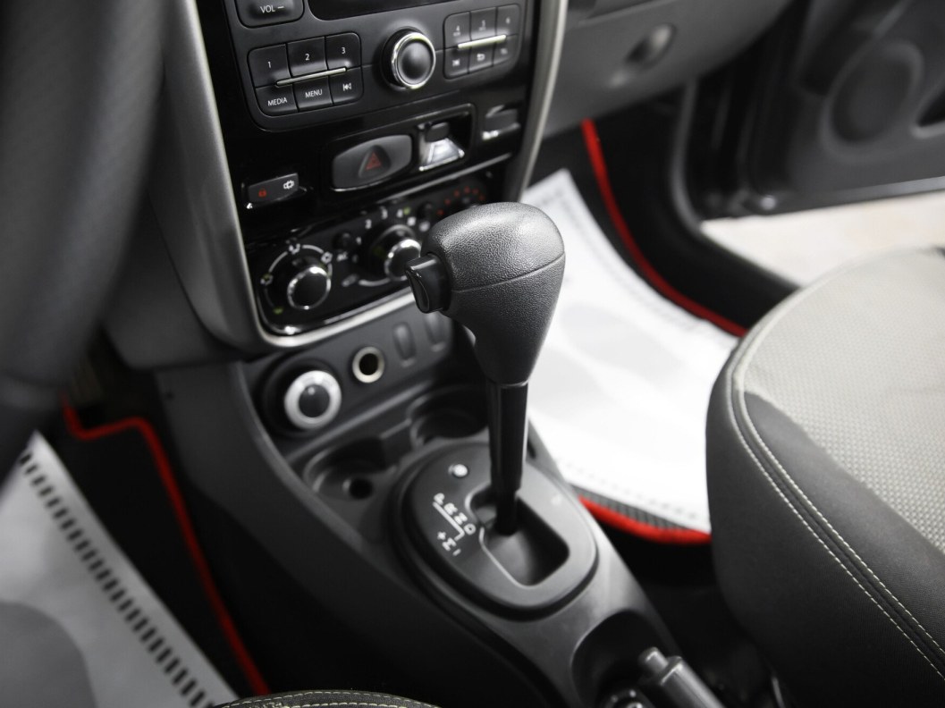 Renault Duster Privilege 2.0 МКПП, 2015, 96 496 км фото 15