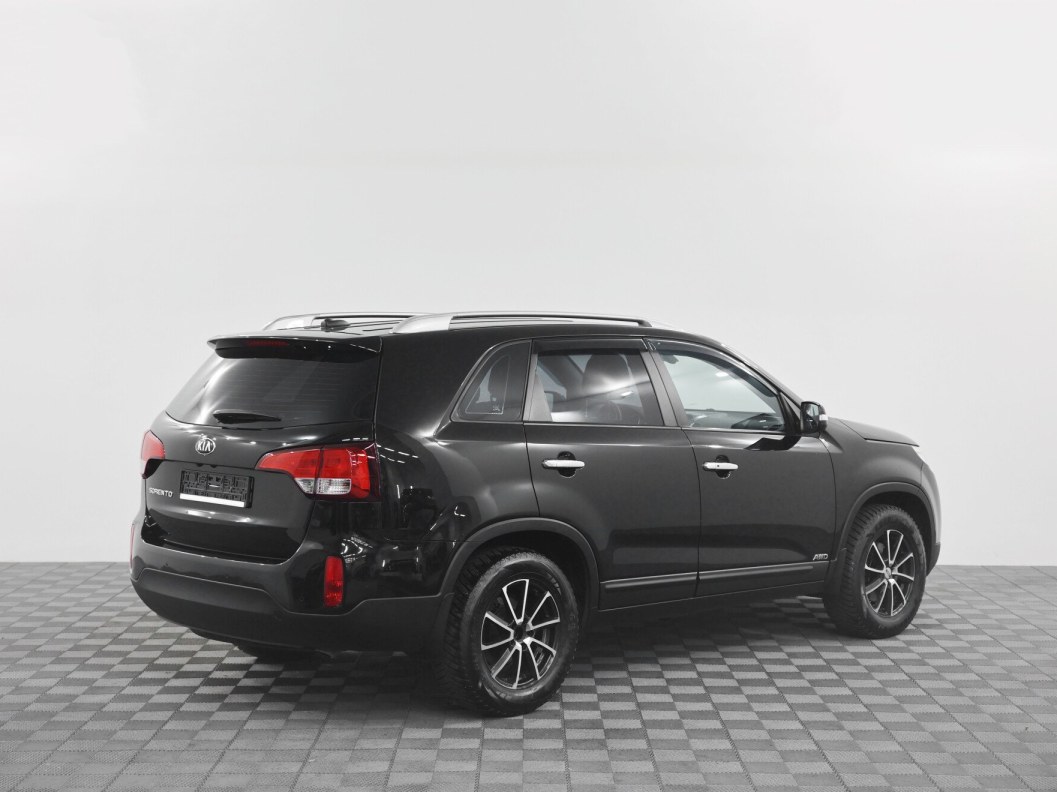 Kia Sorento Luxe 2.4 АКПП, 2016, 56 328 км фото 2