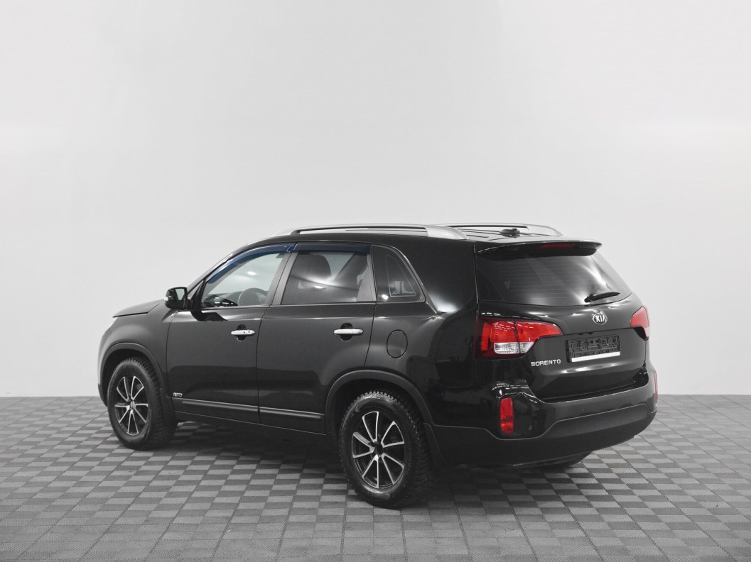 Kia Sorento Luxe 2.4 АКПП, 2016, 56 328 км фото 3