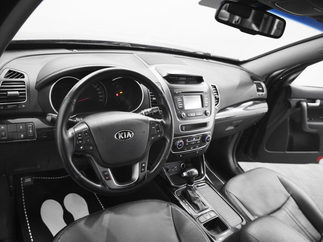 Kia Sorento Luxe 2.4 АКПП, 2016, 56 328 км фото 8