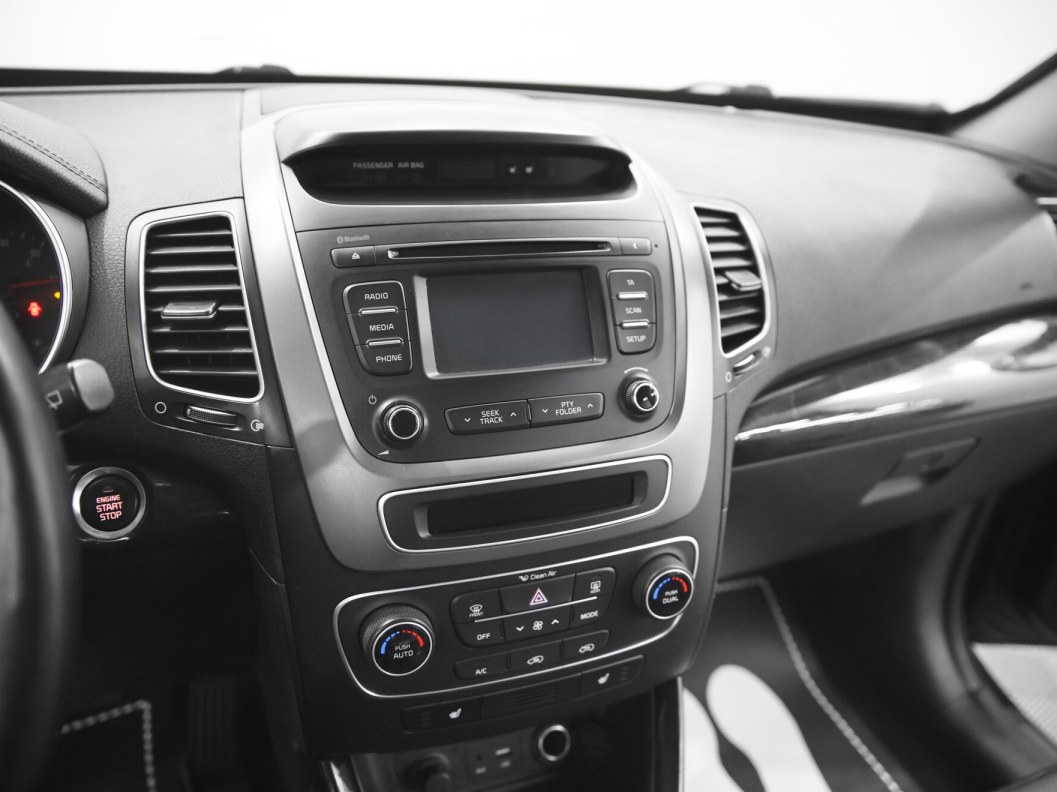 Kia Sorento Luxe 2.4 АКПП, 2016, 56 328 км фото 9