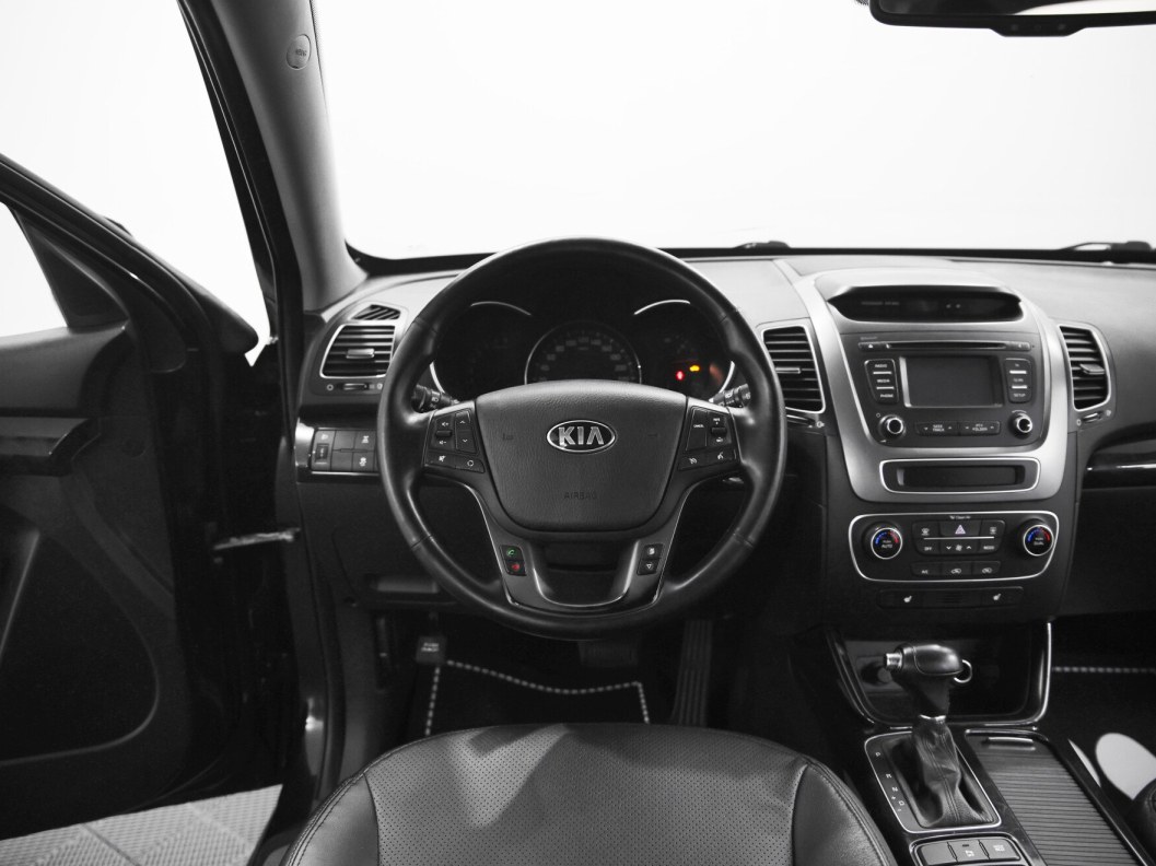 Kia Sorento Luxe 2.4 АКПП, 2016, 56 328 км фото 11