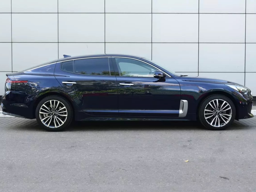 Kia Stinger Luxe 2.0 АКПП, 2018, 49 884 км фото 4