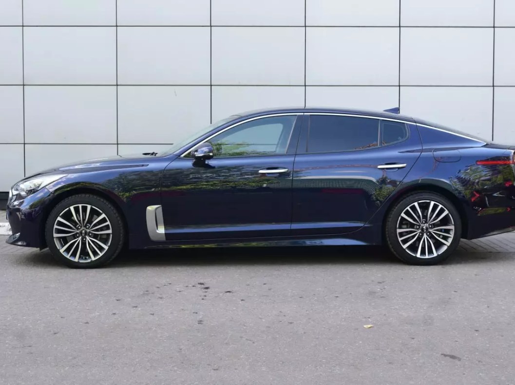 Kia Stinger Luxe 2.0 АКПП, 2018, 49 884 км фото 5