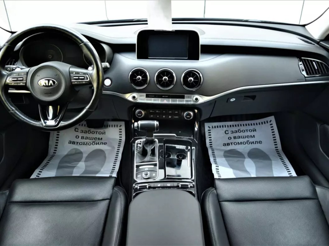 Kia Stinger Luxe 2.0 АКПП, 2018, 49 884 км фото 10