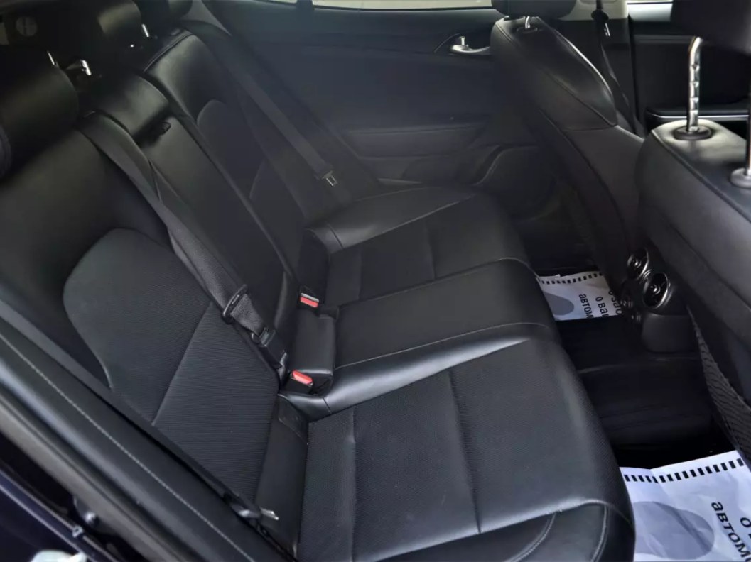 Kia Stinger Luxe 2.0 АКПП, 2018, 49 884 км фото 12