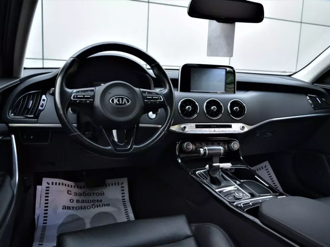 Kia Stinger Luxe 2.0 АКПП, 2018, 49 884 км фото 19