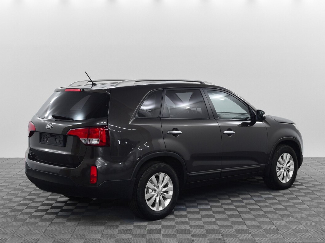 Kia Sorento Luxe 2.4 АКПП, 2014, 78 648 км фото 2