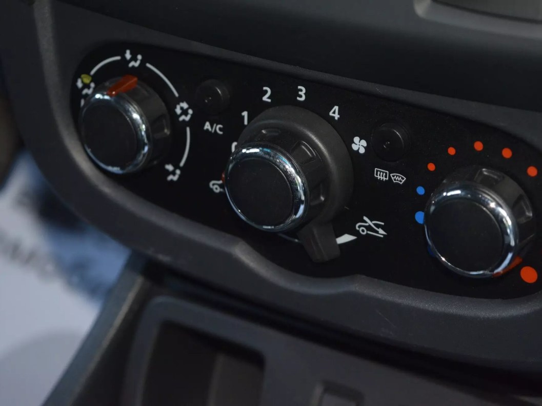 Renault Duster Expression 1.6 МКПП, 2017, 62 321 км фото 14