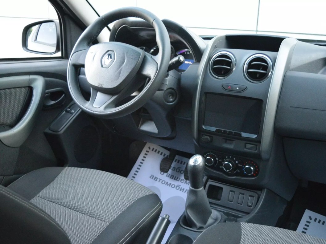 Renault Duster Expression 1.6 МКПП, 2017, 62 321 км фото 15