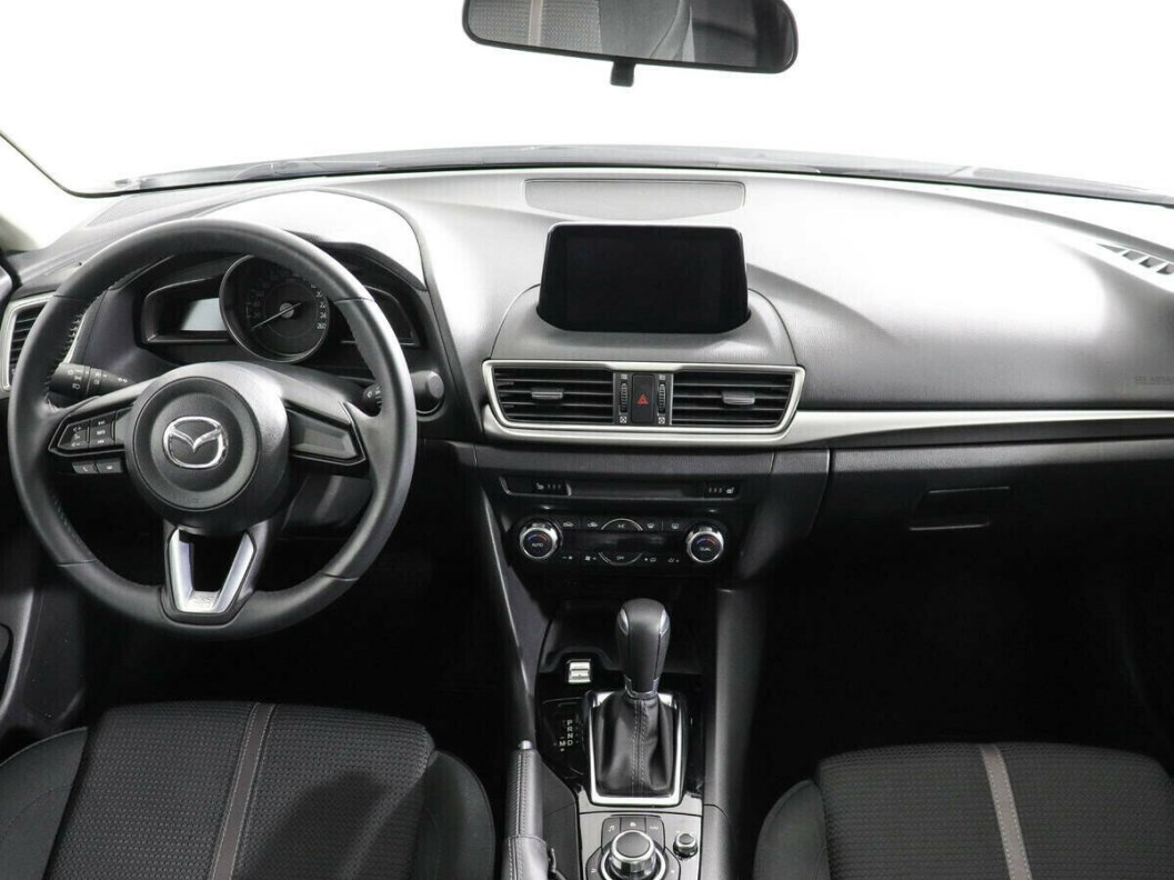 Mazda 3 1.5 АКПП, 2018, 69 700 км фото 6