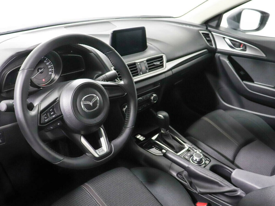 Mazda 3 1.5 АКПП, 2018, 69 700 км фото 9
