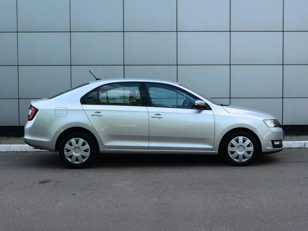 Skoda Rapid Style 1.4 РКПП, 2017, 45 000 км фото 8