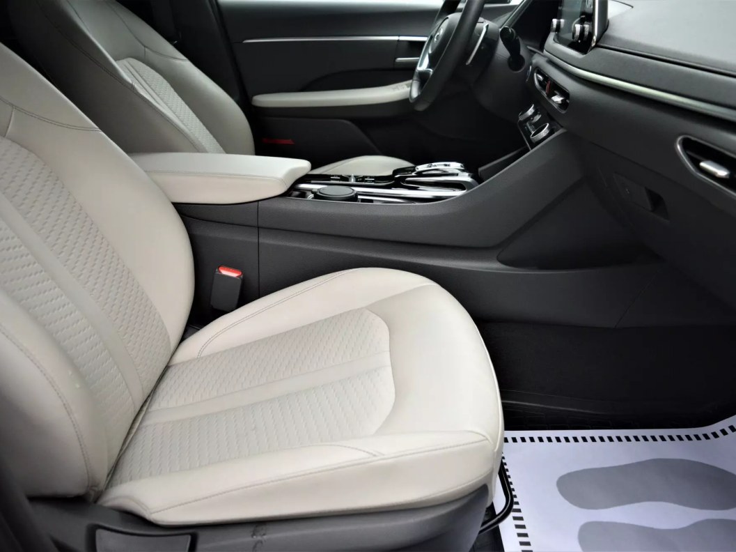 Hyundai Sonata бензин, АКПП, передний привод АКПП, 2019, 23 000 км фото 6