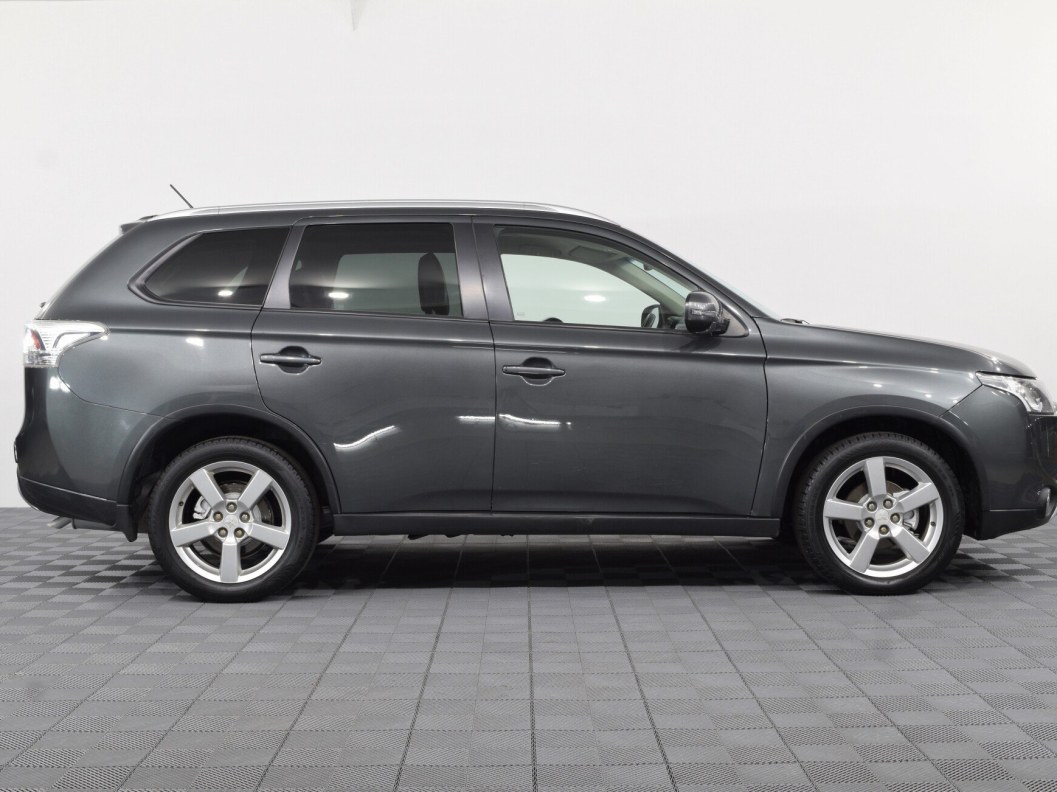 Mitsubishi Outlander Instyle S81 2.0 CVT, 2014, 86 338 км фото 4