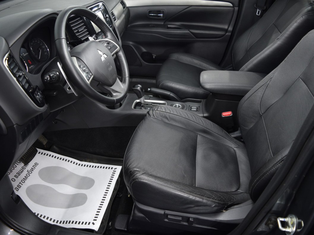 Mitsubishi Outlander Instyle S81 2.0 CVT, 2014, 86 338 км фото 9