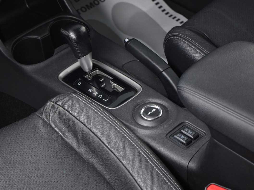 Mitsubishi Outlander Instyle S81 2.0 CVT, 2014, 86 338 км фото 17