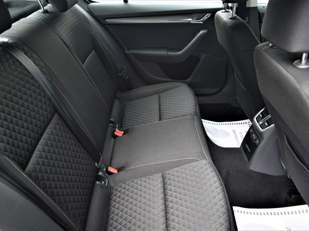 Skoda Octavia Ambition 1.6 АКПП, 2018, 42 580 км фото 11