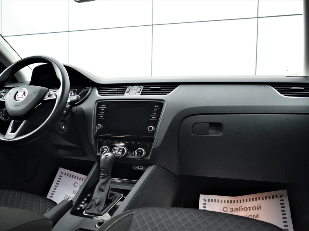 Skoda Octavia Ambition 1.6 АКПП, 2018, 42 580 км фото 20