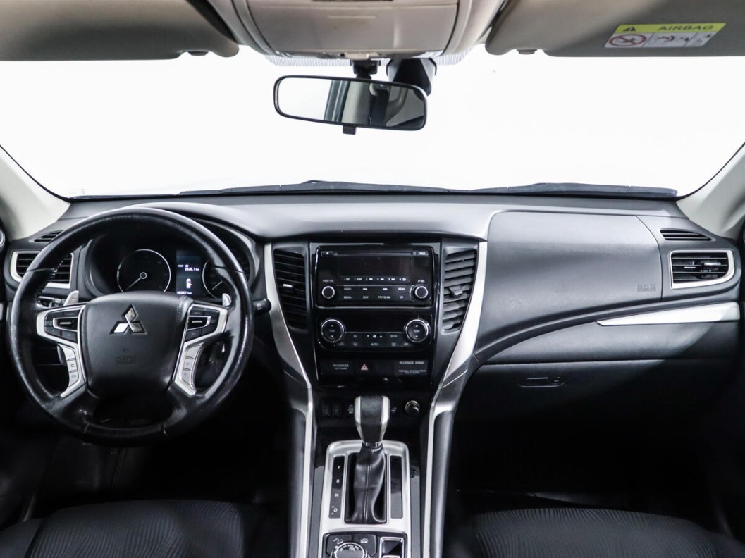 Mitsubishi Pajero Sport Instyle S88 3.0 АКПП, 2019, 33 079 км фото 10