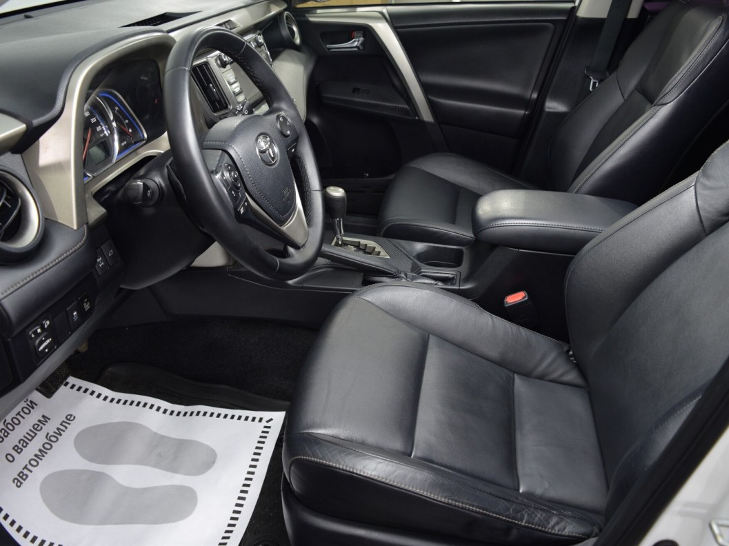 Toyota RAV4 Престиж Плюс 2.2 АКПП, 2013, 91 068 км фото 9