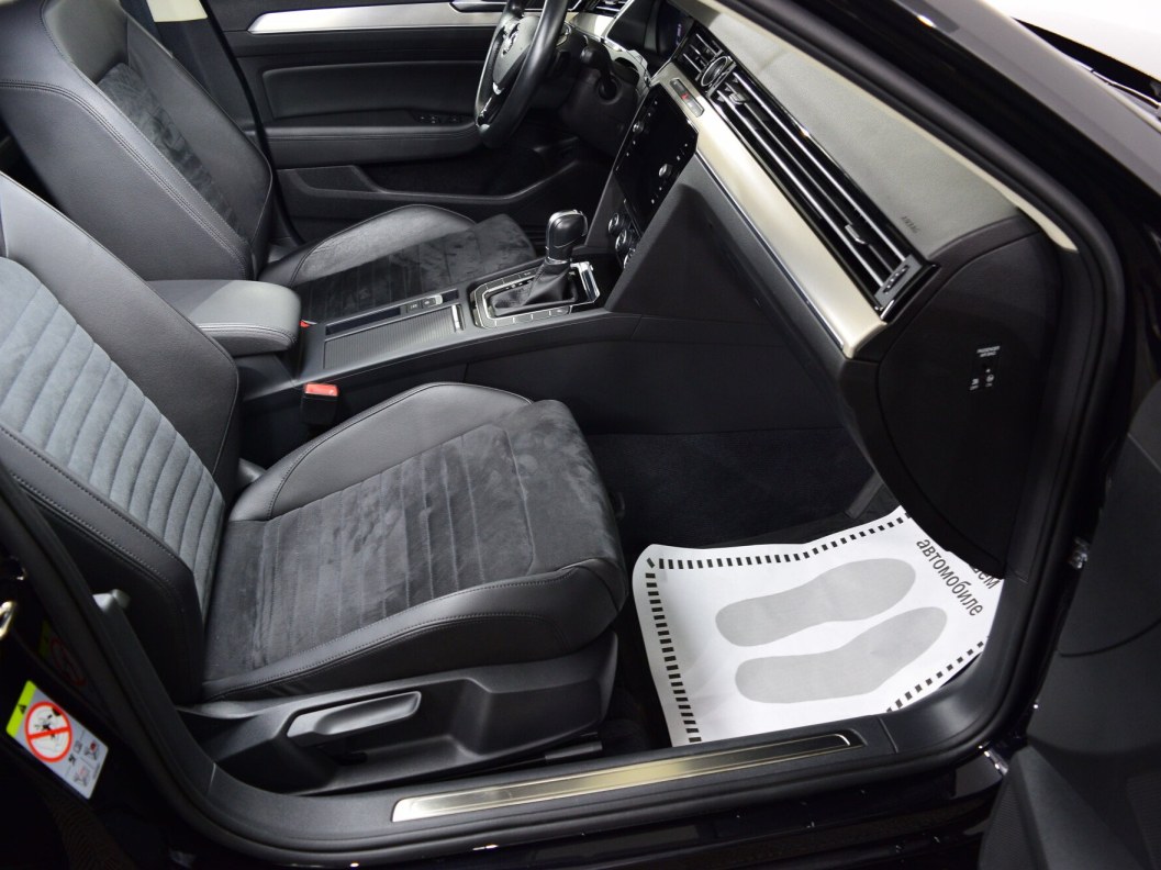 Volkswagen Passat Business 1.8 DSG, 2018, 43 207 км фото 11