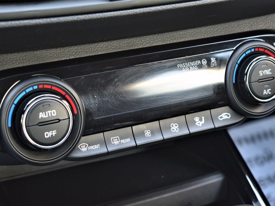 Kia Cerato Luxe 2.0 АКПП, 2019, 22 159 км фото 17